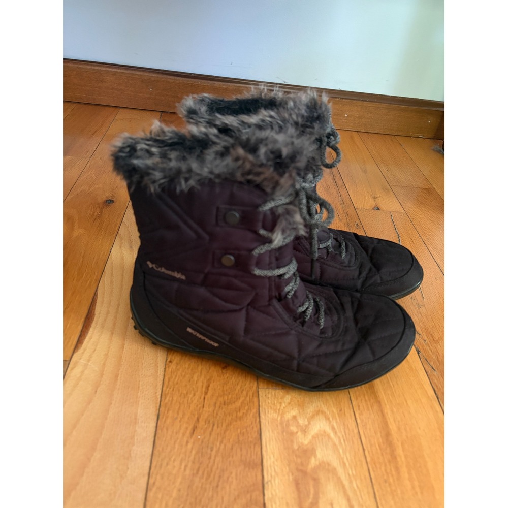 Columbia Women's Minx Shorty snow boots black size 8